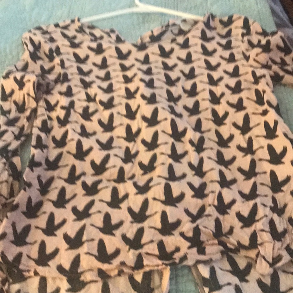 H&M pink women’s shirt